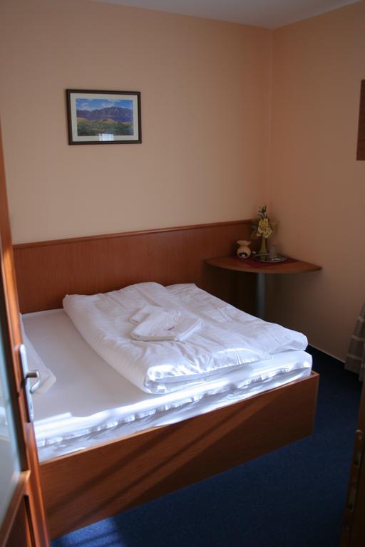 Penzion Franko Zvolen Habitación foto