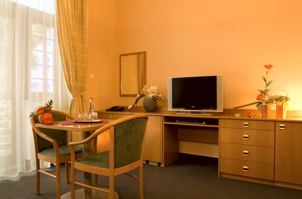 Penzion Franko Zvolen Habitación foto